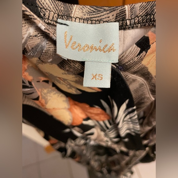 VGUC Veronica Tropical Print Jumpsuit (Size: Small) - Picture 3 of 8